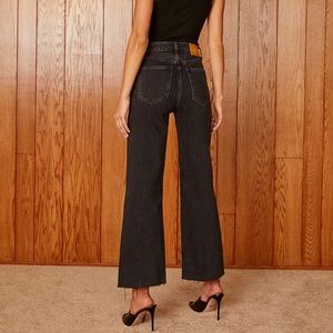 Aritzia Farrah Wide Leg Jeans - Only worn once